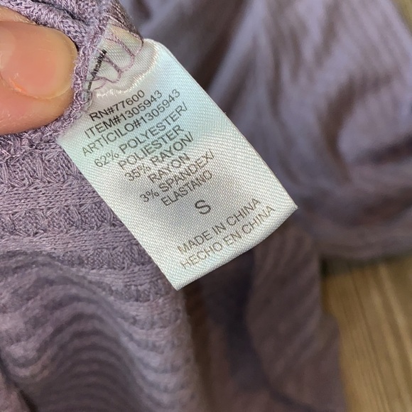 Chaser‎ weave knit long sleeve small stretch button wrist detail - Picture 4 of 5